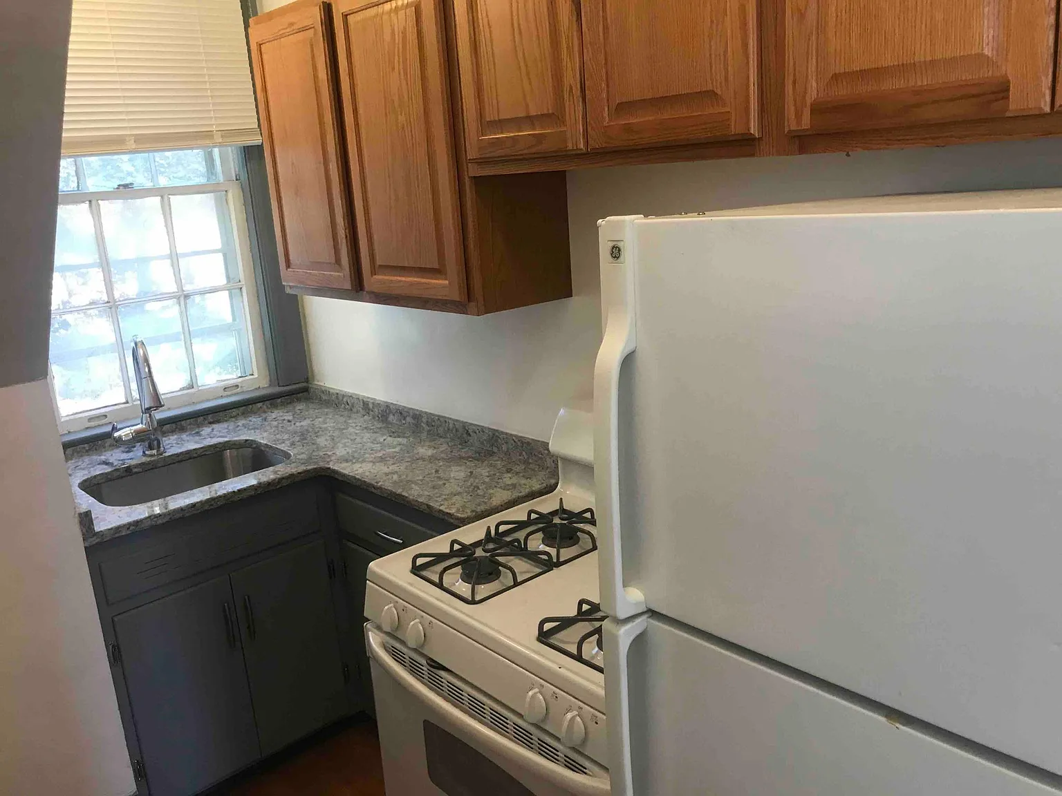 Studio, 500 sqft, $1,350 — Photo 3
