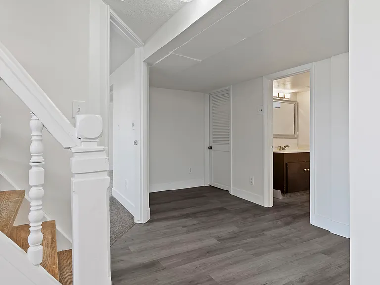 377 N 200 W — Photo 17