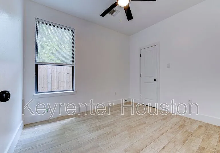 5121 Southwind St — Photo 17