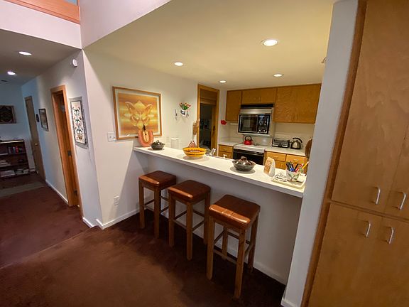 4th image of 4552 Meadow Dr Unit 4