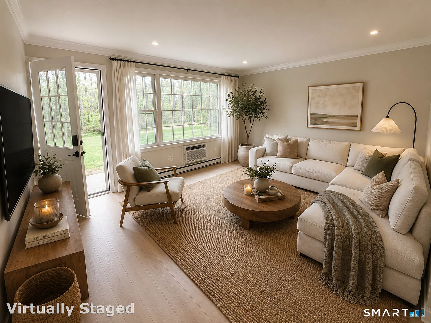 2 bed, 1.5 bath, 900 sqft, $2,800 — Photo 2