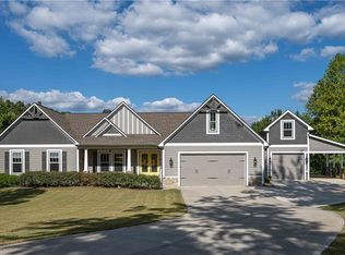 150 Sandhill Ln, Carrollton, GA 30116