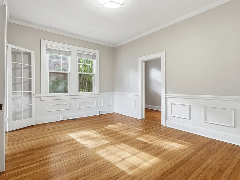 916 Bromley Rd #3 — Photo 4