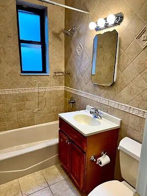 Rented by Bouklis Group | media 3