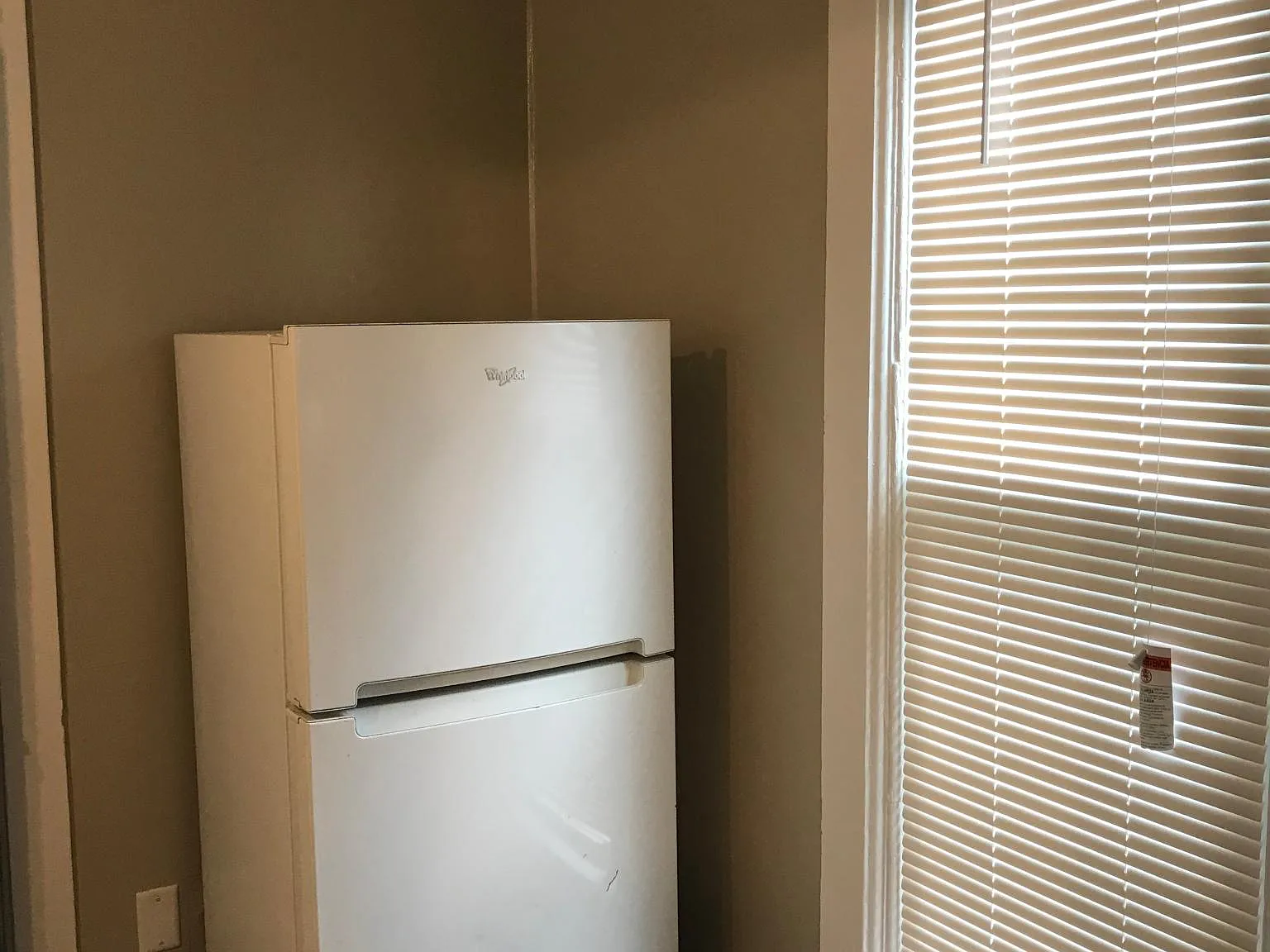 Studio, $875 — Photo 4