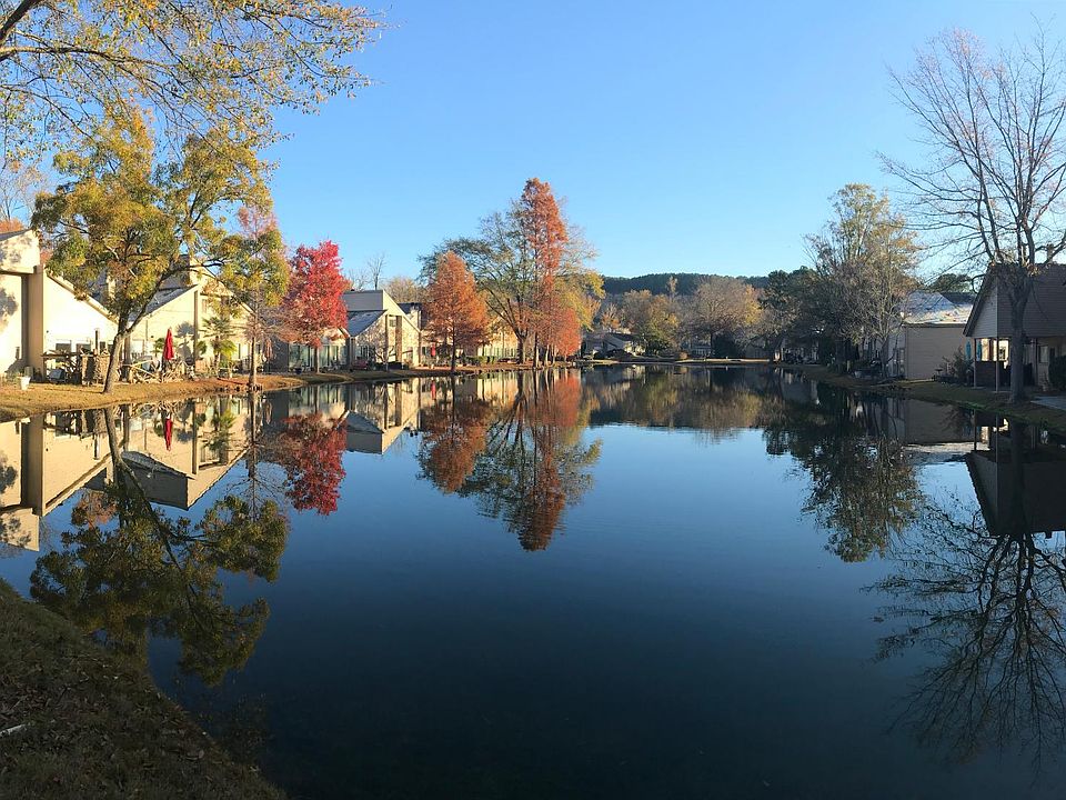 1st image of 2502 Riverfront Dr APT 4