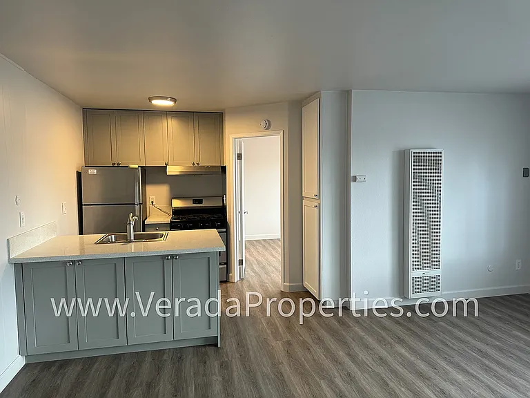 4336 Estrella Ave #5 — Photo 1