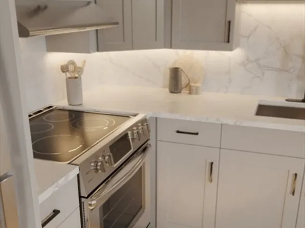 272 Talbot Ave #206, Dorchester Center, MA 02124