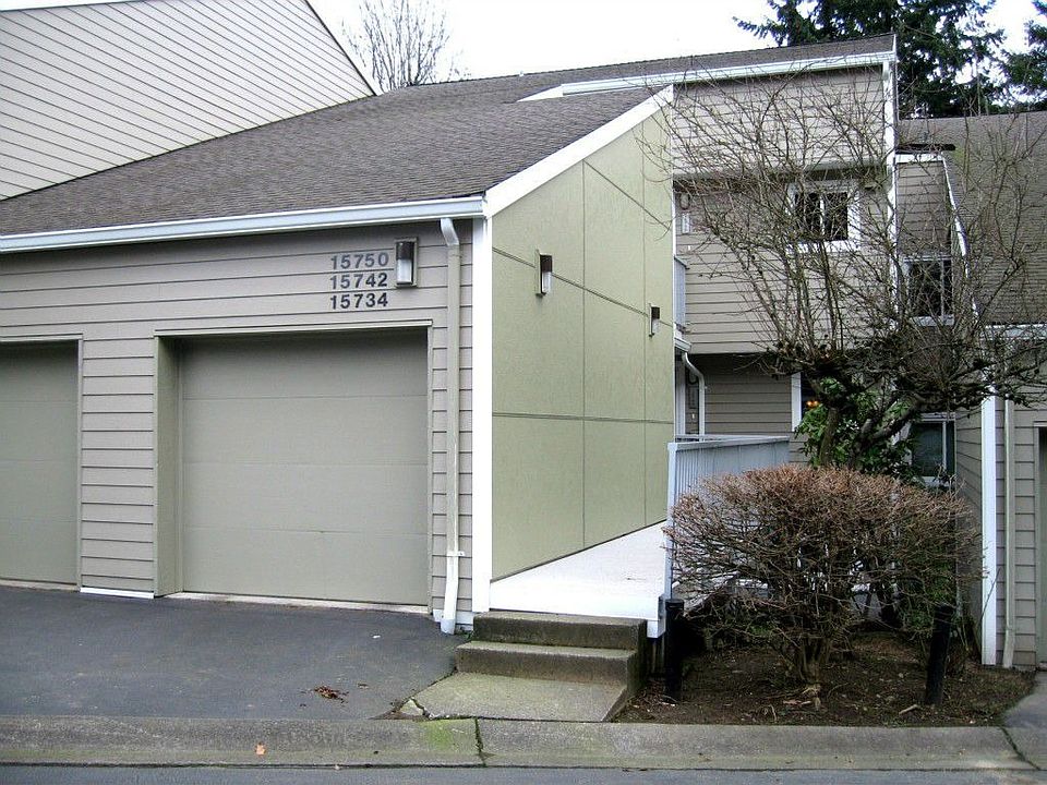 1st image of 15742 NE 70th Ct