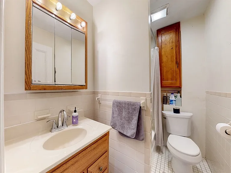 154 Elm St #2 — Photo 9