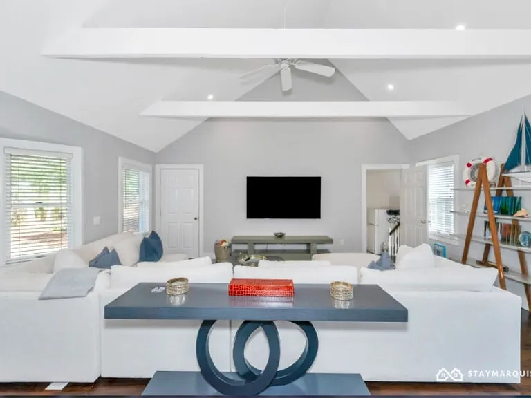 29 Georgica Woods Ln — Photo 6