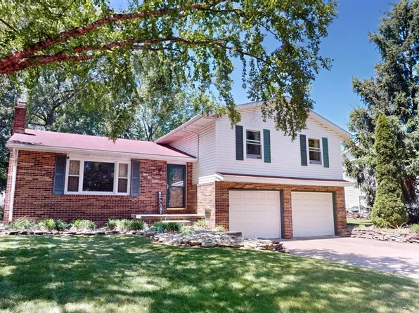 912 Tamarack Dr, Willard, OH 44890