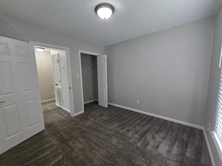 6338 Rhemish Dr — Photo 23