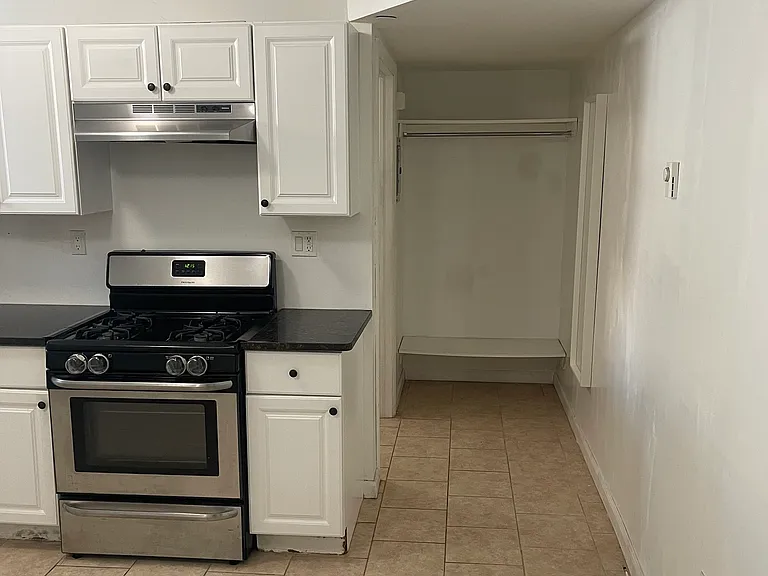 72 Byrne Ave #2 — Photo 5