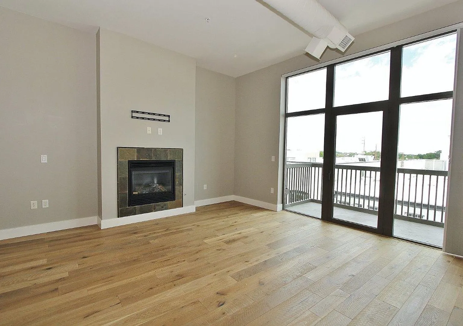 Beautiful Condo in Downtown Boise — Photo 2