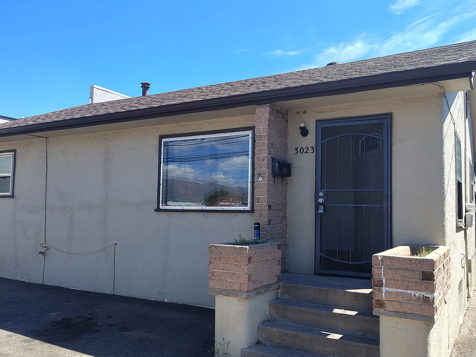 3 bed, 1543 sqft, $1,950 — Photo 1