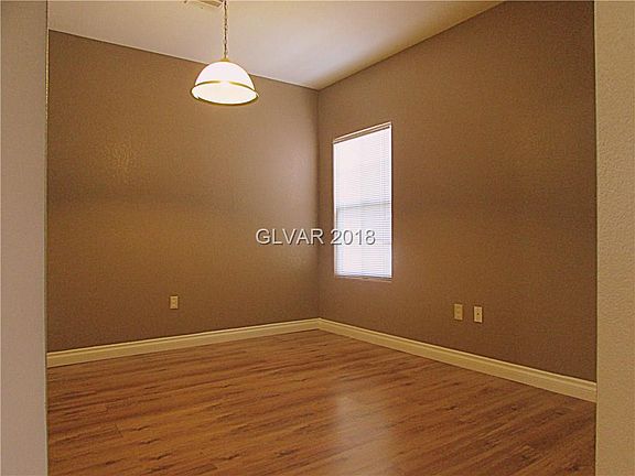 5th image of 3925 Legend Hills St