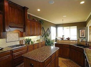 2704 Chapel Springs Dr, Highland Village, TX 75077