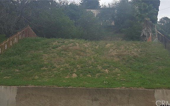 Great view in Montecito Heights with a gorgeous view from the property close to freeway and gold lin