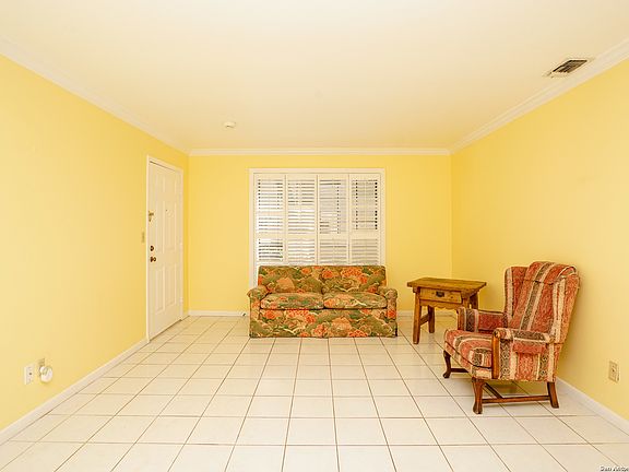 5th image of 2611 EISENHAUER RD #1501-O