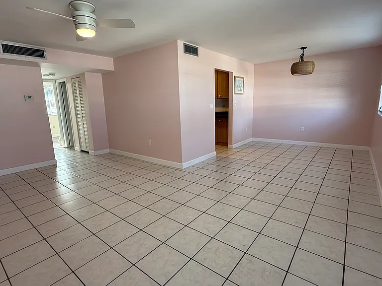 8401 N Atlantic Ave #L16 — Photo 3