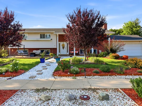 106 W 575 N, Kaysville, UT 84037