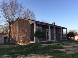 113 Whispering Hills Blvd, Bowling Green, KY 42101