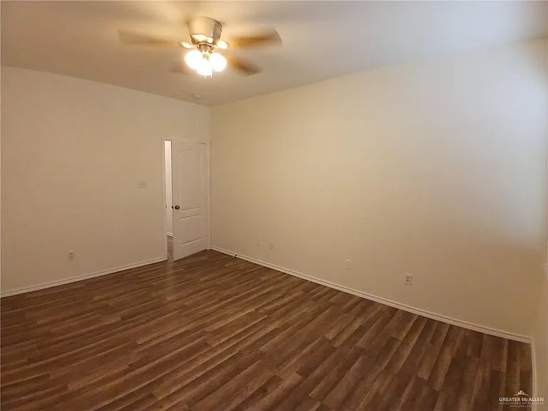 128 San Jacinto St — Photo 13