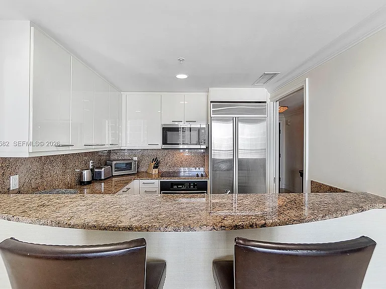 3350 SW 27th Ave #1803 — Photo 9