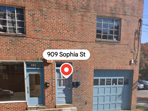 909 Sophia St APT A, Fredericksburg, VA 22401