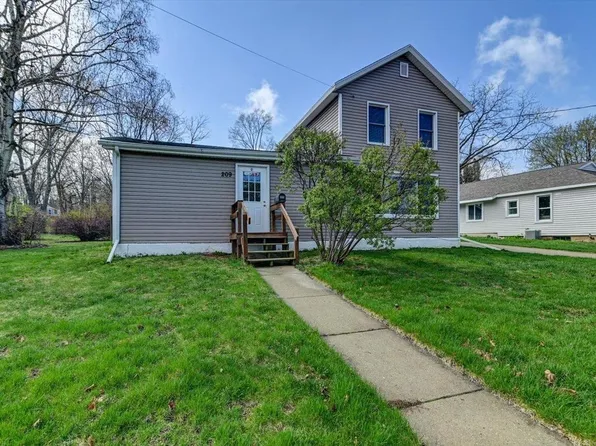 209 East Lawton Street, Edgerton, WI 53534