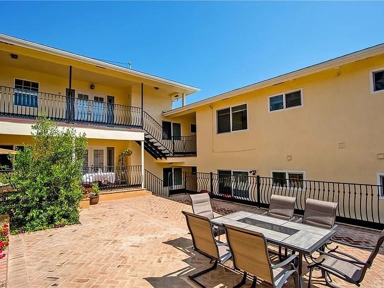 1570 N Coast Hwy #3 — Photo 27