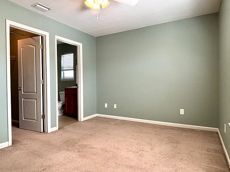 862 West St — Photo 14