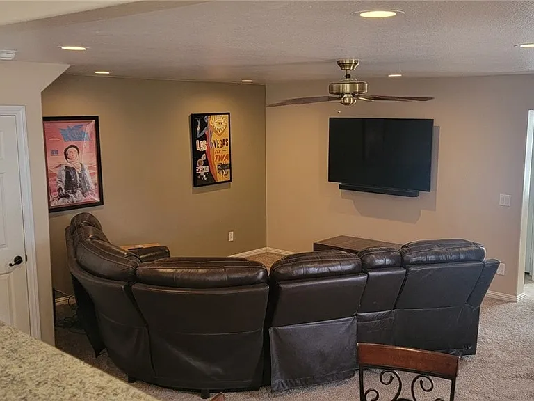 8201 Mountain Heather Ct — Photo 15