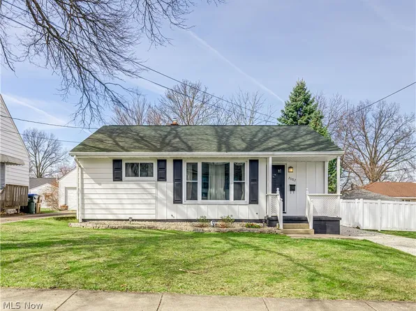 2682 9th St, Cuyahoga Falls, OH 44221