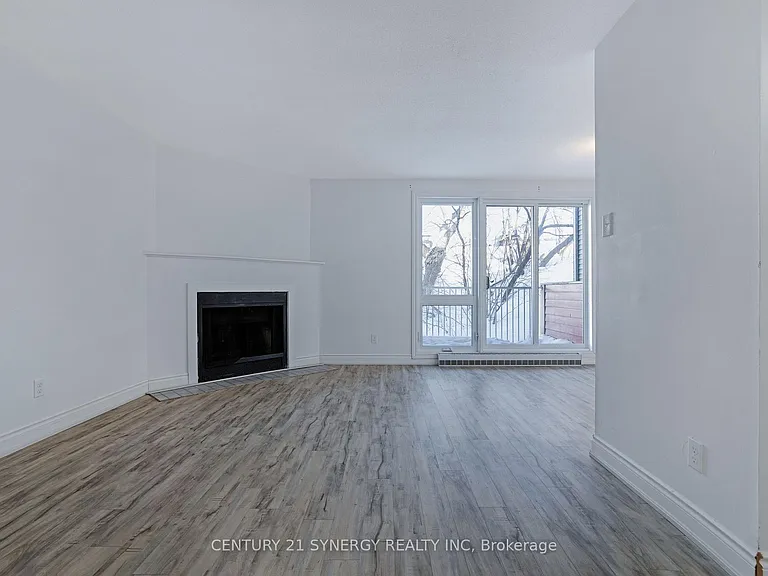 1589 Saint Bernard St #403 — Photo 6