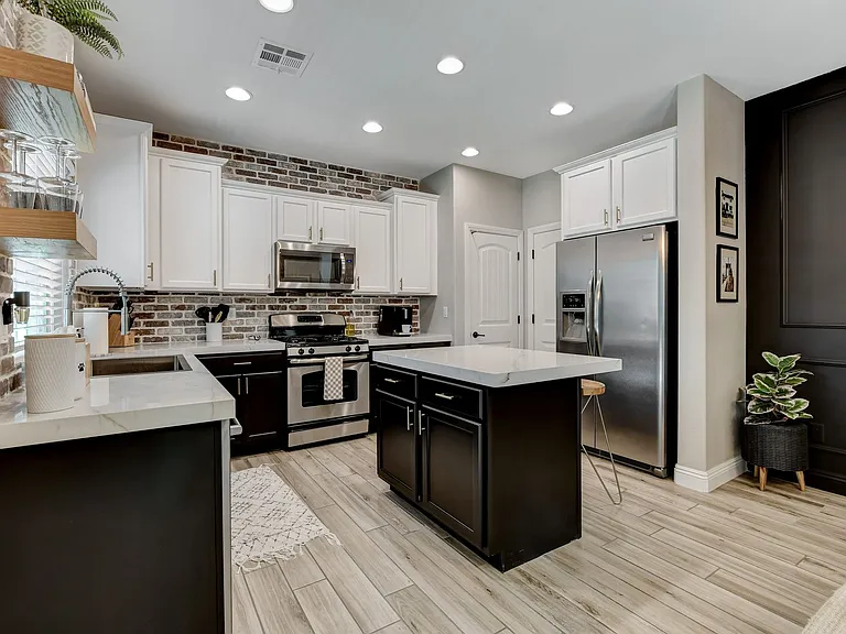 10233 Gibson Isle Dr — Photo 15
