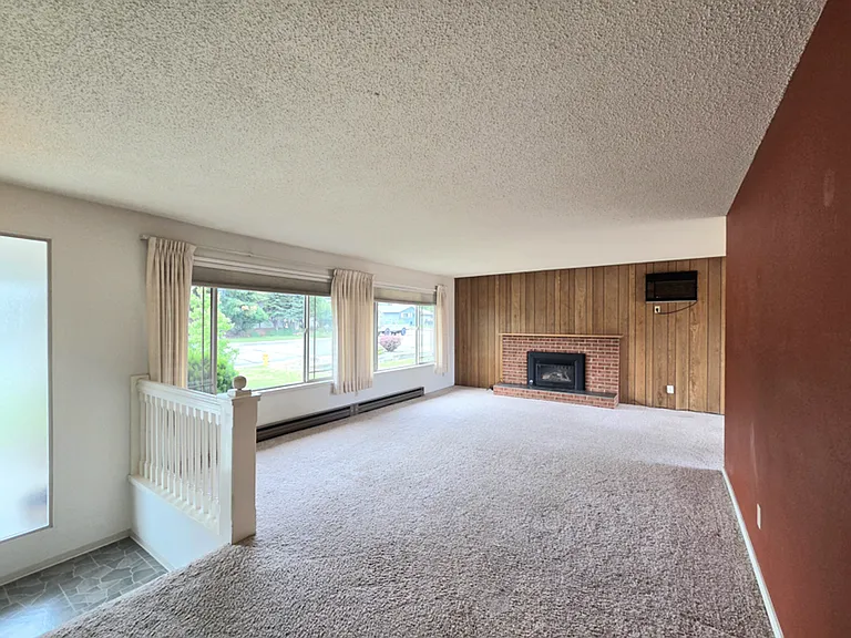 1616 Jefferson St — Photo 11