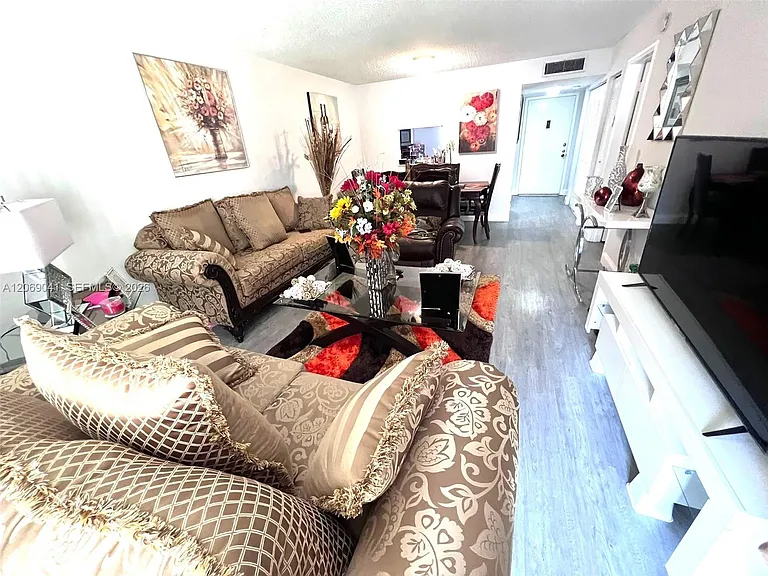 3531 Inverrary Dr #306 — Photo 3