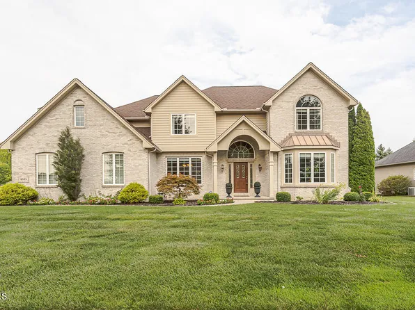 4810 Farm Creek Ln, Sylvania, OH 43560
