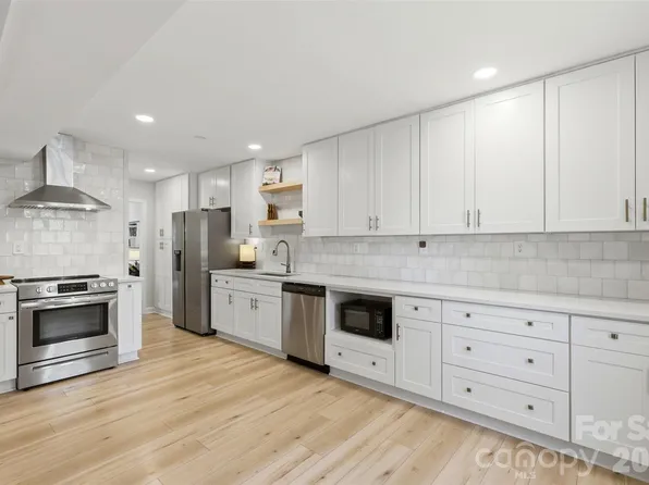 4354 Silo Ln, Charlotte, NC 28226