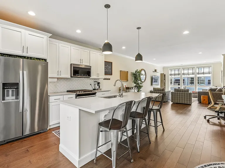 21 Brentwood Cir — Photo 3