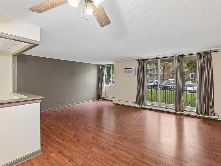 2211 S Stewart Ave #1A — Photo 6