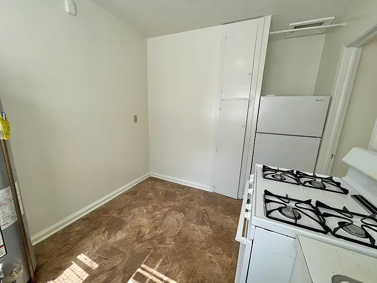 912 Oxmoor Rd — Photo 26