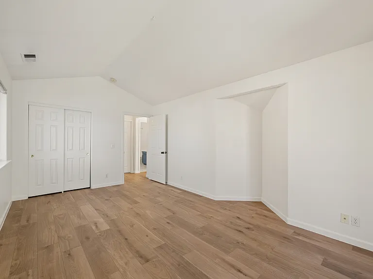 466 Len Cir — Photo 26