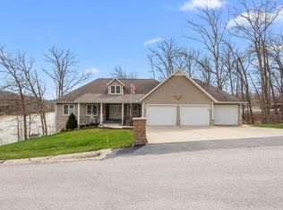 9401 S Lake Shore Ln, Lake Helmerich, IN 47542