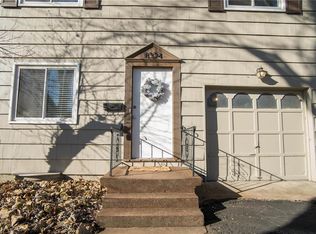 8324 Hemlock St, Overland Park, KS 66212