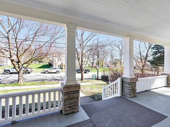 4th image of 317 W Thorne St