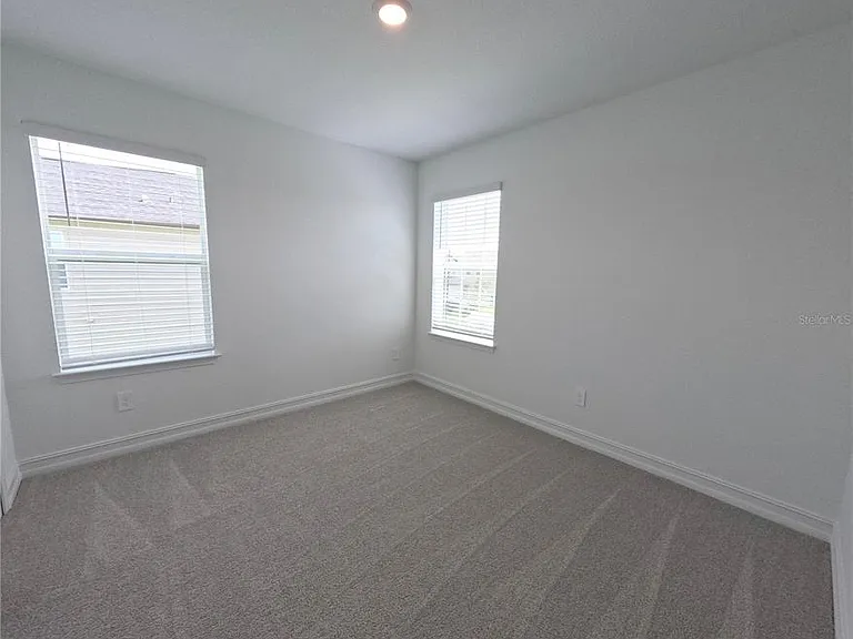 11905 71st Pl E — Photo 26