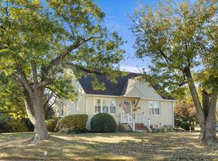 704 Swarthmore Dr, Newark, DE 19711